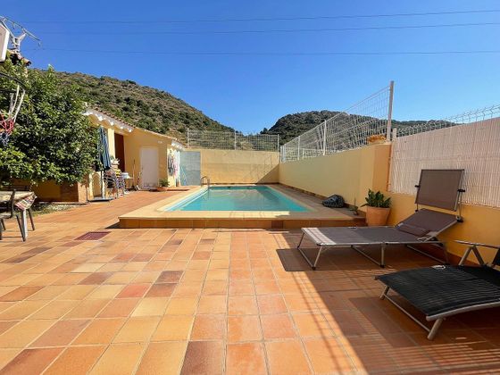 Foto 1 de Venta de casa en calle Carles Salvador de 4 habitaciones con terraza y piscina