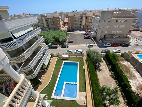 Foto 1 de Piso en venta en Moncófar playa de 3 habitaciones con terraza y piscina