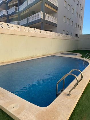 Foto 1 de Piso en alquiler en calle Hermanos Pinzon de 3 habitaciones con terraza y piscina
