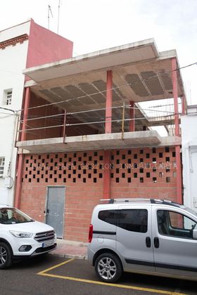 Foto 2 de Venta de casa en calle Lope de Vega de 7 habitaciones y 399 m²