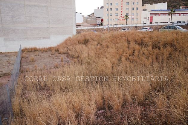 Foto 2 de Venta de terreno en calle La Llosa de 250 m²