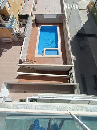 Foto 2 de Piso en alquiler en Moncófar playa de 2 habitaciones con terraza y piscina