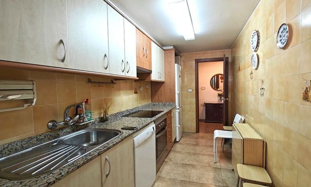 Foto 2 de Piso en venta en Nou Moles de 4 habitaciones con garaje y aire acondicionado
