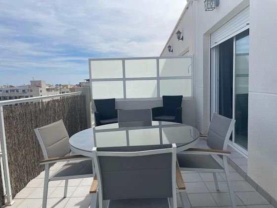 Foto 1 de Àtic en venda a Moncófar playa de 2 habitacions amb terrassa i piscina