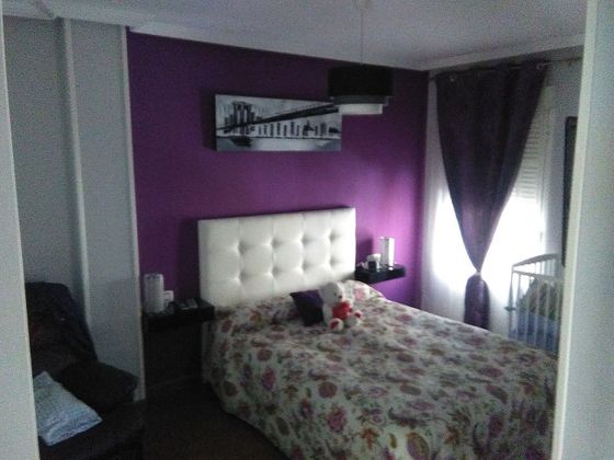 Foto 1 de Piso en venta en Linares de 3 habitaciones con balcón y aire acondicionado