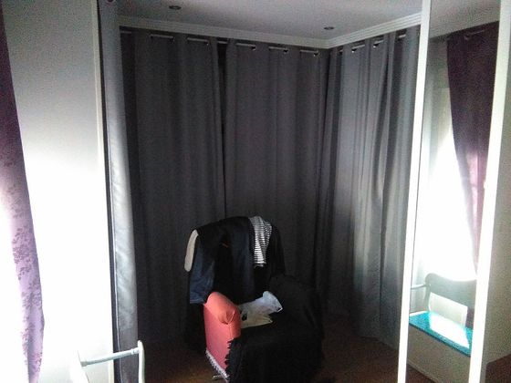 Foto 2 de Piso en venta en Linares de 3 habitaciones con balcón y aire acondicionado