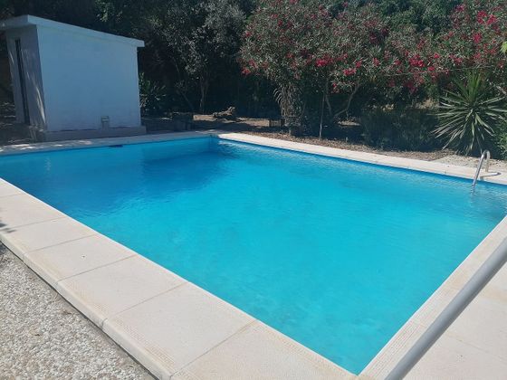 Foto 2 de Xalet en venda a Carmona de 3 habitacions amb terrassa i piscina