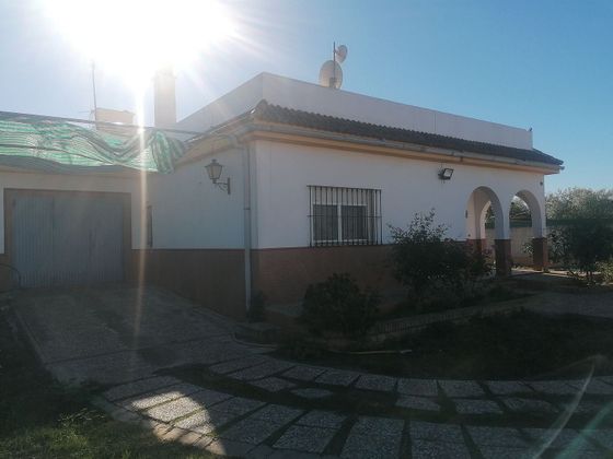 Foto 2 de Xalet en venda a urbanización Mata de Las Naranjillas de 3 habitacions amb terrassa i piscina