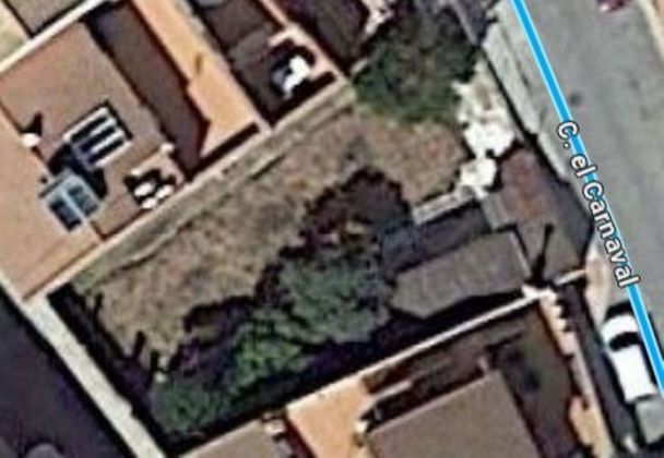 Foto 1 de Venta de terreno en calle Penibetica de 258 m²