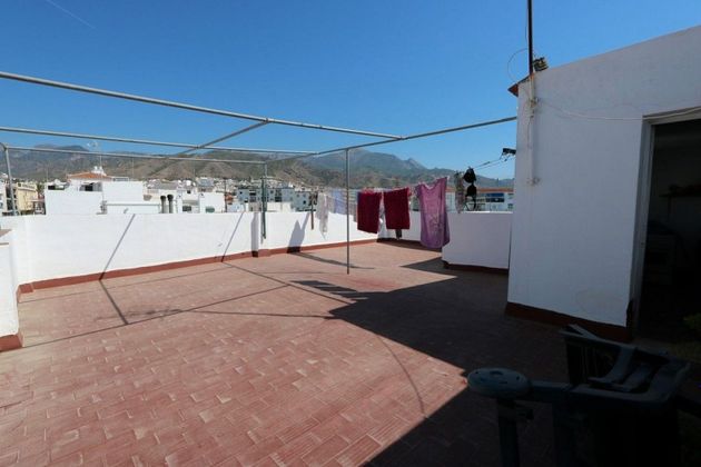 Foto 2 de Àtic en venda a Centro - Nerja de 6 habitacions amb terrassa i garatge