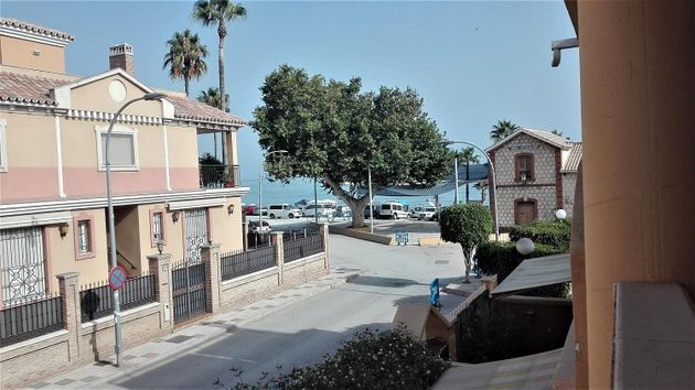 Foto 2 de Casa en lloguer a Torre de Benagalbón de 3 habitacions amb terrassa i piscina