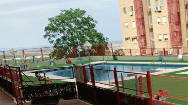 Foto 2 de Piso en venta en Peñamefecit - Avda Barcelona de 4 habitaciones con terraza y piscina