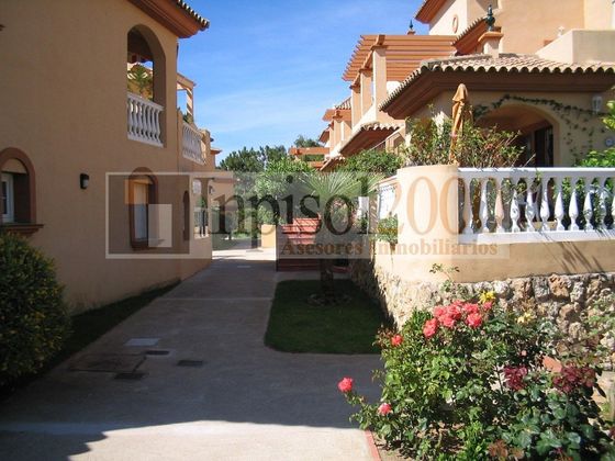Foto 2 de Pis en venda a paseo De la Torre del Catalán de 2 habitacions amb terrassa i piscina