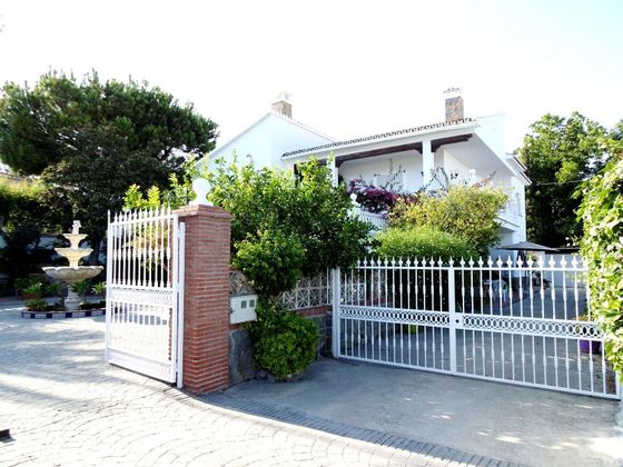 Foto 2 de Casa en venda a Coín de 6 habitacions amb terrassa i piscina