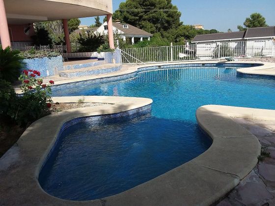 Foto 1 de Casa en venda a Sierra Perenchiza - Cumbres de Calicanto - Santo Domingo de 5 habitacions amb piscina i balcó