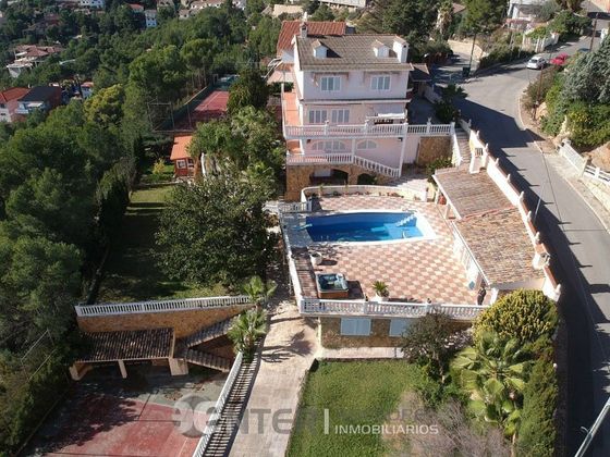 Foto 1 de Chalet en venta en Centro - El Castillo de 6 habitaciones con terraza y piscina