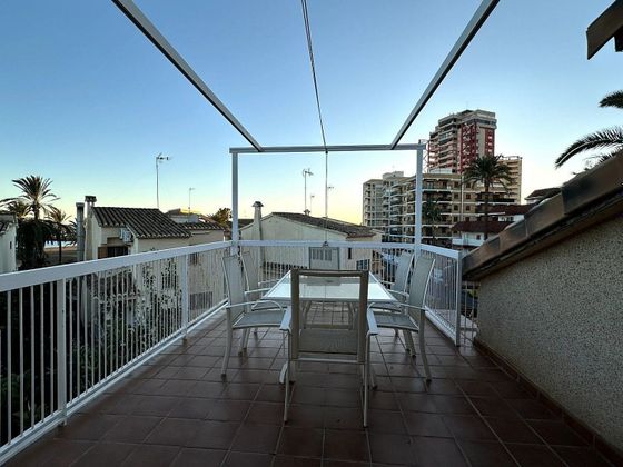 Foto 2 de Chalet en venta en Pobla de Farnals (la) de 8 habitaciones con terraza y balcón