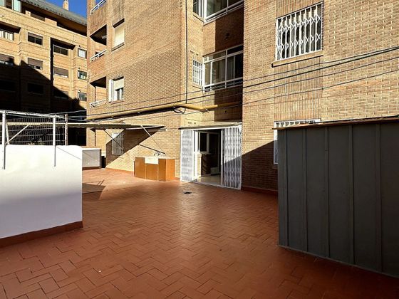 Foto 2 de Pis en venda a L´Illa perduda de 4 habitacions amb terrassa i balcó