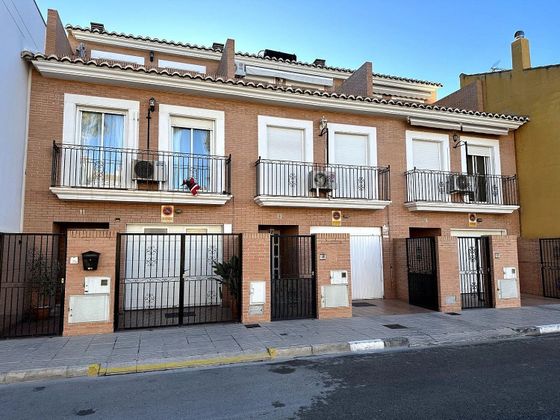 Foto 1 de Casa en venda a Rafelbuñol/Rafelbunyol de 3 habitacions amb terrassa i garatge
