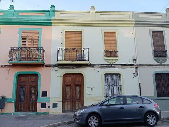 Foto 2 de Casa en venta en Els Orriols de 4 habitaciones con terraza y piscina