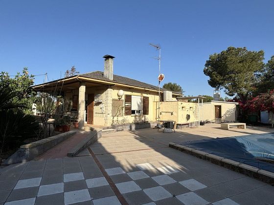 Foto 2 de Xalet en venda a Camì Paterna-Lloma del Calderer de 4 habitacions amb terrassa i piscina