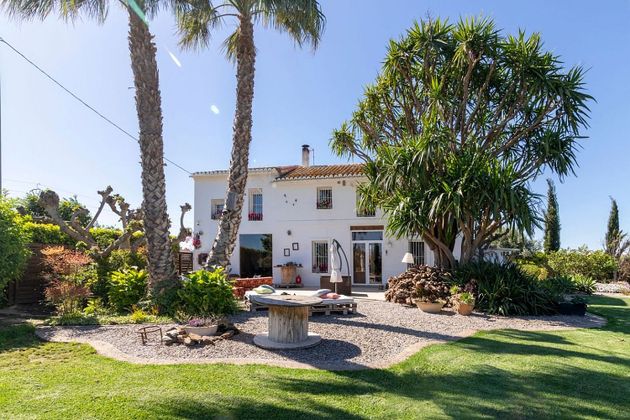 Foto 2 de Casa rural en venda a Els Orriols de 4 habitacions amb terrassa i piscina