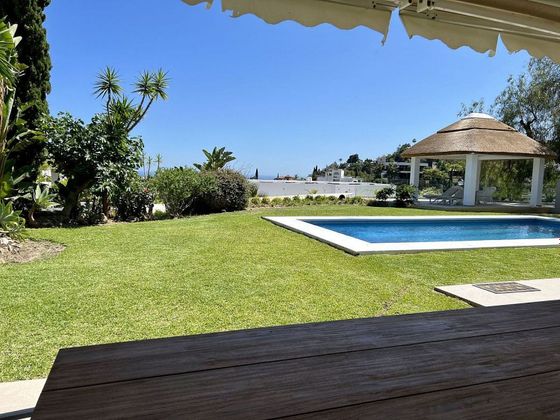 Foto 2 de Alquiler de chalet en Benahavís de 4 habitaciones con terraza y piscina