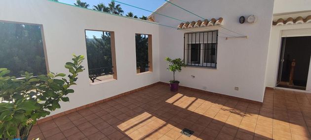 Foto 1 de Venta de chalet en Beniflá de 4 habitaciones con terraza y balcón