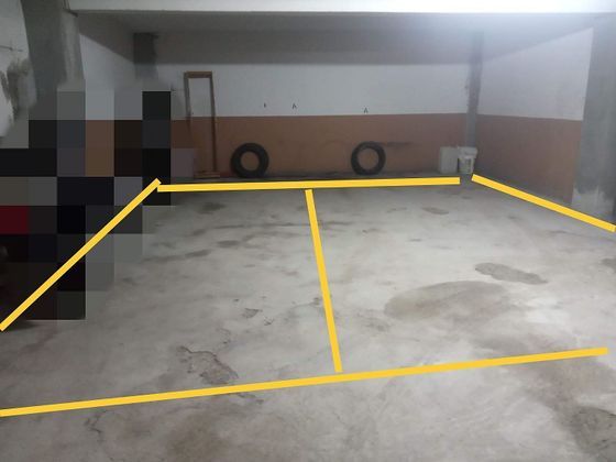 Foto 2 de Alquiler de garaje en calle Edifico Miro de 20 m²