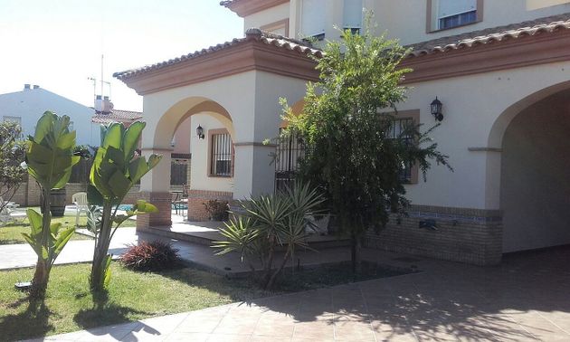 Foto 1 de Xalet en venda a Ayamonte ciudad de 5 habitacions amb terrassa i piscina