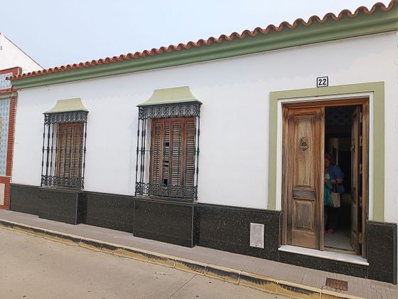 Foto 1 de Casa en venda a calle El Santo de 4 habitacions amb terrassa