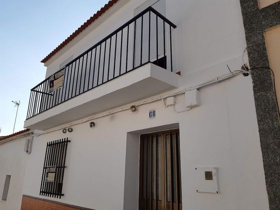 Foto 1 de Casa en venda a calle Santa Maria de la Blanca de 4 habitacions amb terrassa i balcó