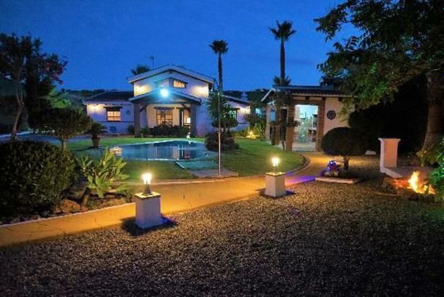 Foto 2 de Xalet en venda a calle La Dehesas Baja de 5 habitacions amb terrassa i piscina