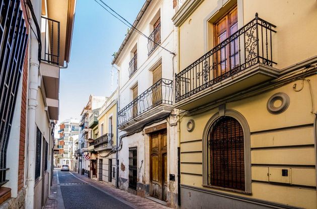 Foto 2 de Xalet en venda a calle De Sant Roc de 7 habitacions amb balcó