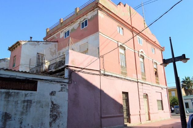 Foto 2 de Xalet en venda a calle D'eugènia Viñes de 10 habitacions amb terrassa i balcó