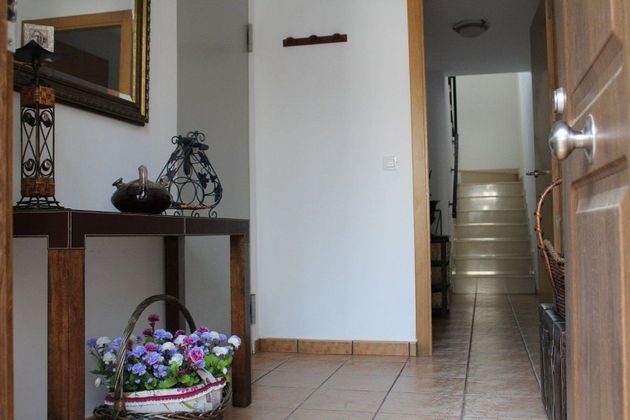 Foto 2 de Venta de casa en Lucena del Cid de 4 habitaciones con garaje y balcón