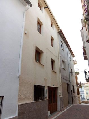 Foto 2 de Casa en venda a calle Horno de 4 habitacions amb terrassa i balcó