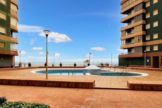 Foto 2 de Pis en venda a calle Mare Nostrum de 3 habitacions amb terrassa i piscina