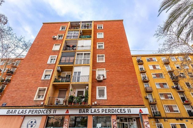 Foto 2 de Venta de piso en avenida Del Cid de 4 habitaciones con balcón y calefacción