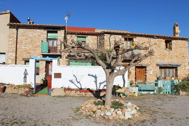 Foto 1 de Venta de casa adosada en Coves de Vinromà (les) de 3 habitaciones con terraza y jardín