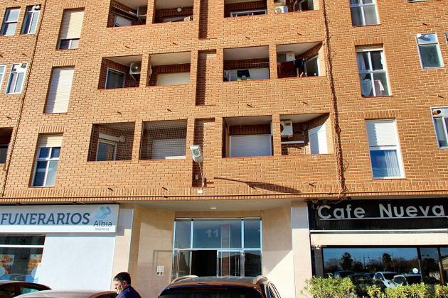 Foto 1 de Piso en venta en calle Carrera de Malilla de 4 habitaciones con balcón y aire acondicionado