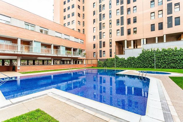 Foto 1 de Pis en venda a avenida Del Grau de 4 habitacions amb terrassa i piscina