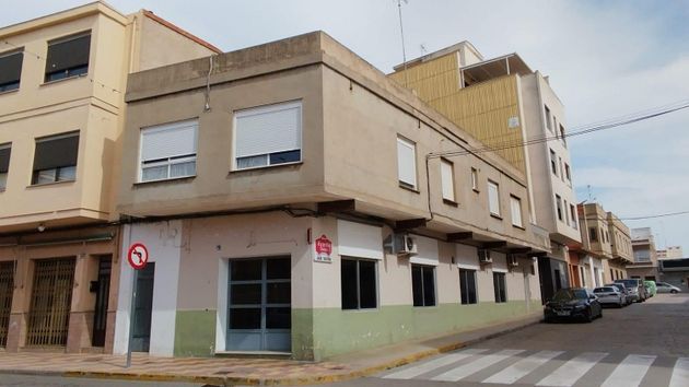 Foto 1 de Piso en venta en Alberic de 4 habitaciones con terraza