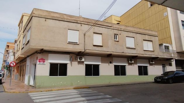 Foto 2 de Piso en venta en Alberic de 4 habitaciones con terraza