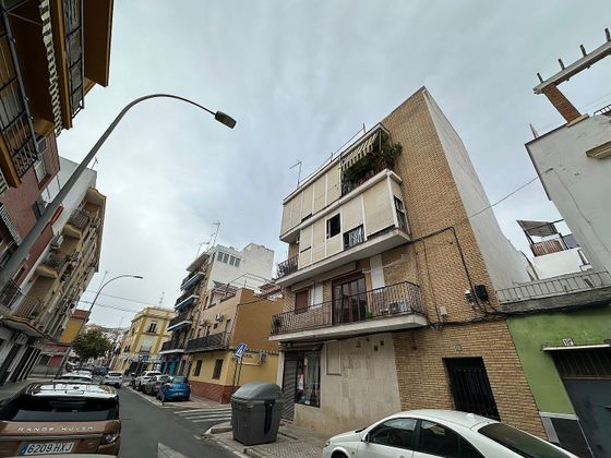 Foto 1 de Venta de piso en calle Virgen de Fátima de 2 habitaciones con terraza y aire acondicionado