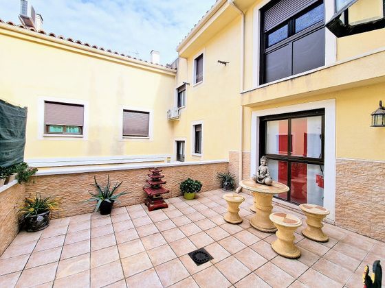 Foto 2 de Pis en venda a Mejorada del Campo de 3 habitacions amb terrassa i garatge