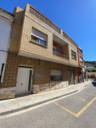 Foto 1 de Venta de casa en Turís de 4 habitaciones con terraza y balcón