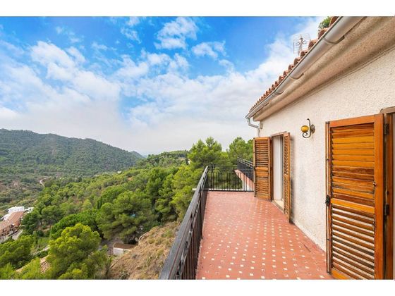 Foto 1 de Xalet en venda a Serra de 10 habitacions amb terrassa i piscina