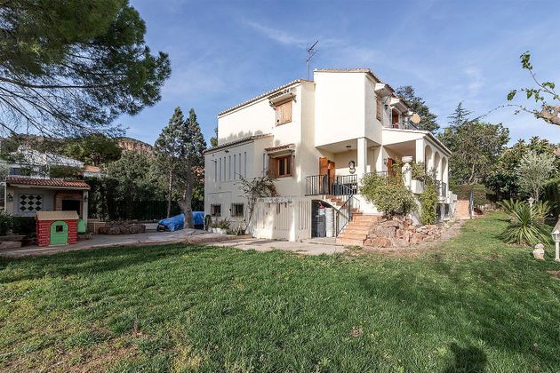 Foto 1 de Xalet en venda a Los Monasterios-Alfinach de 7 habitacions amb terrassa i garatge