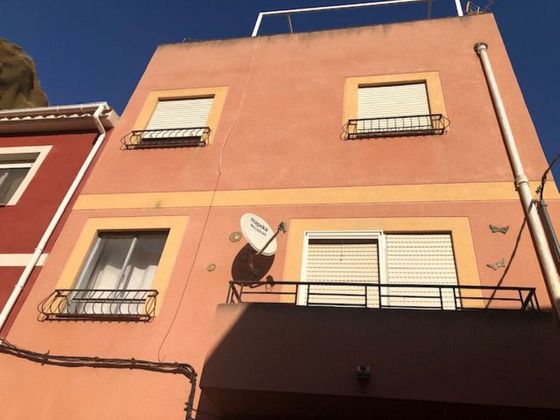 Foto 1 de Casa en venda a calle Barrio Nuevo de 4 habitacions amb terrassa